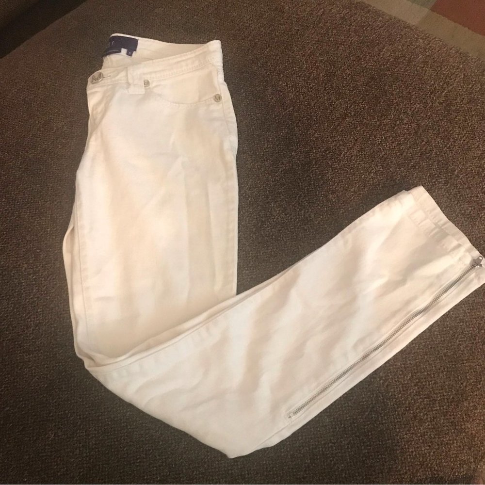 Miley cyrus low rise jeans